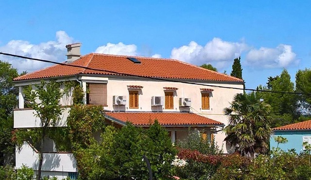 Apartments with parking space Nerezine, Losinj - 8049