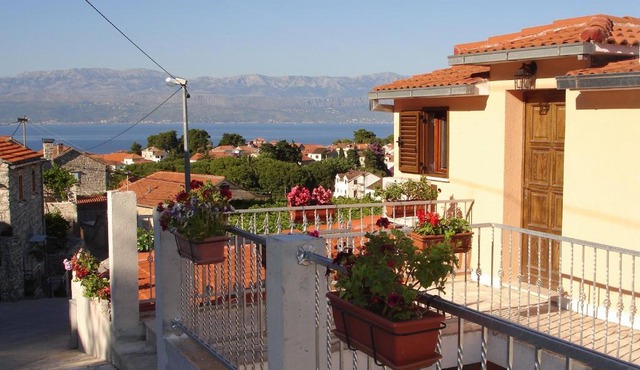 Apartments with parking space Sutivan, Brac - 745