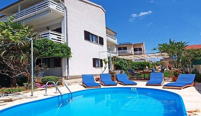 Apartments Zadro