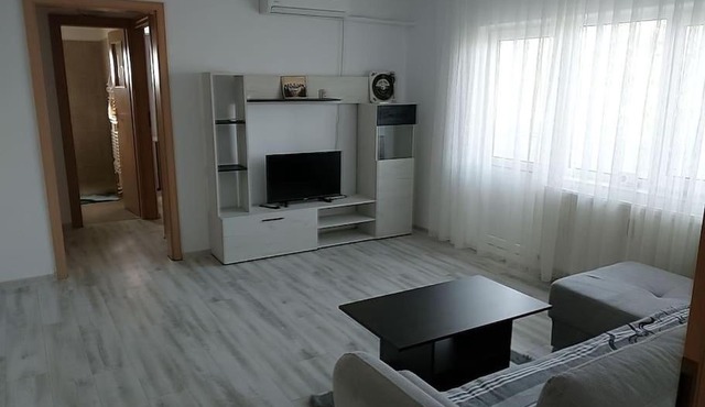 Appartamento due camere in Arad