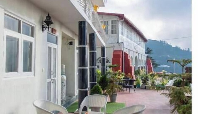 Arvelia Acacia, beautiful 2 bed suite by Da Alohas in Mussorie Range