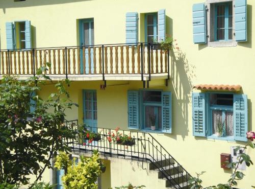 Authentic traditional Soca Valley home in Kanal