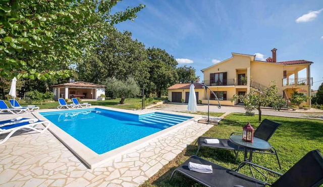 Awesome apartment in Sveti Lovrec in Sveti Lovrec