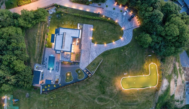 Awesome home in Vinogradi Ludbreski