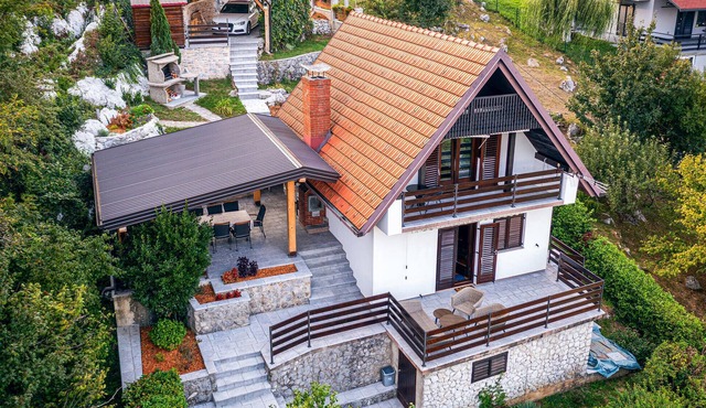 Awesome home in Donji Zvecaj with sauna