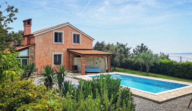 Awesome home in Kostrena
