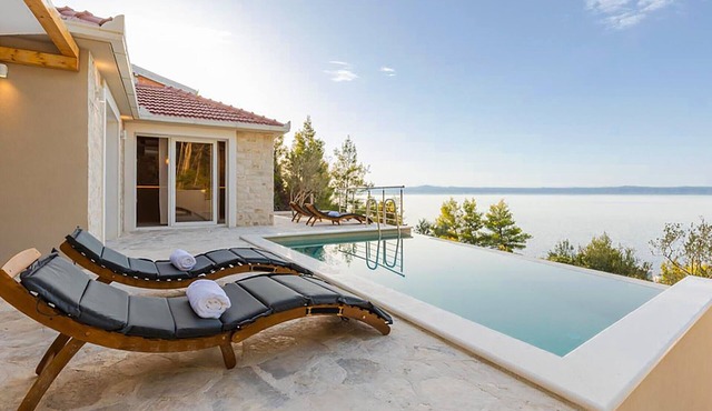 Awesome home in Prigradica