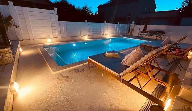 Awesome home in Trilj