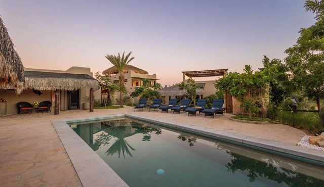 Baja Luxury Villa with Pool, Sauna, Edible Garden - Private Oasis in Santa Cruz de los Zacatitos