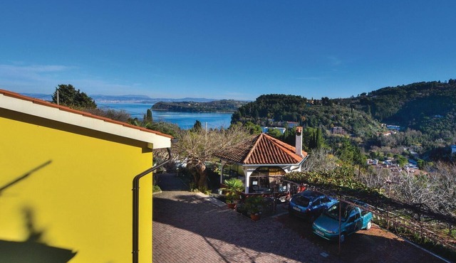 Beach front apartment in Piran with WiFi in Piran