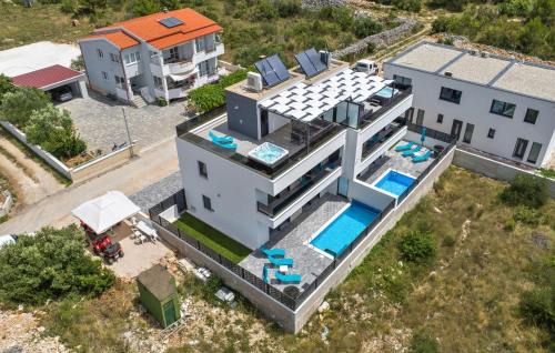 Beach Front Home In Srima