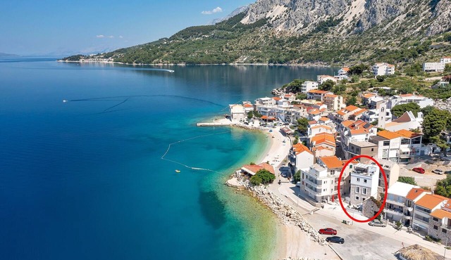 Beachfront house with hot tubDrašnice, Makarska (K-25460) in Drašnice