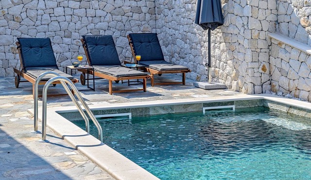 Beachfront Villa Dream & Live Brac with Pool in Splitska ( Brac )