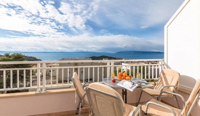 Beautiful apartment in Makarska