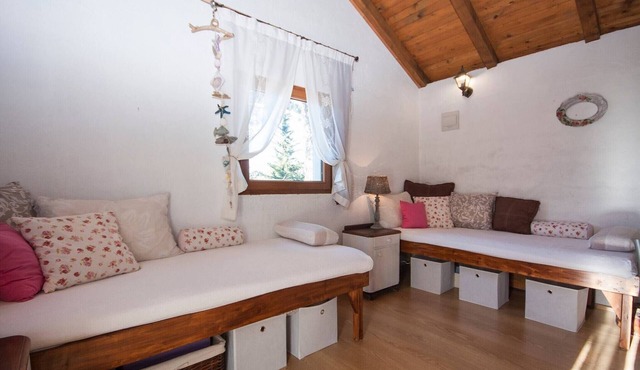 Beautiful apartment near Beach Zvizda