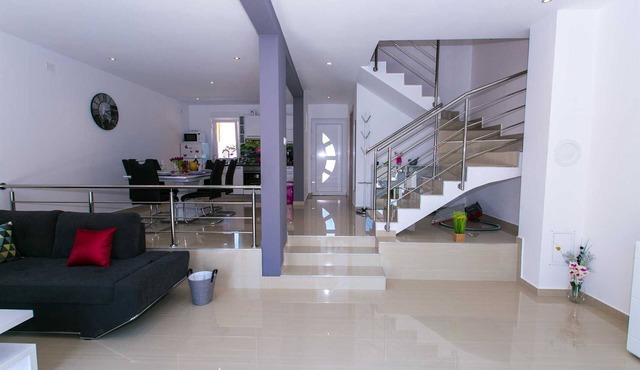 Beautiful holiday house MARIS II with heated pool