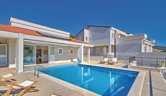 Beautiful home in Dolac