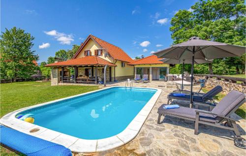 Beautiful Home In Lovinac With Sauna