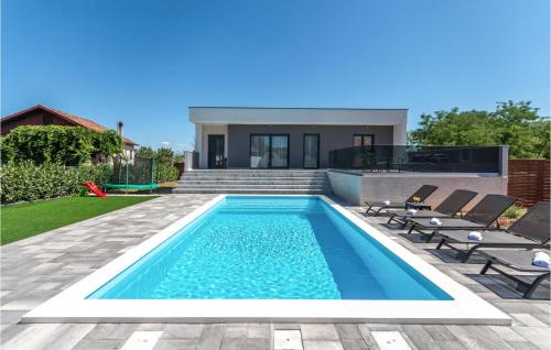 Beautiful Home In Rastane Donje