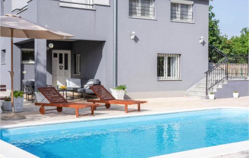 Beautiful Home In Turjaci