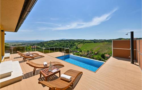 Beautiful Home In Vinica With Sauna