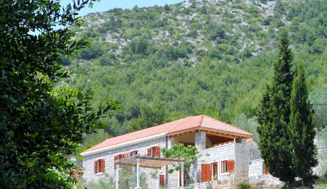 Beautiful, secluded old stone villa with pool
