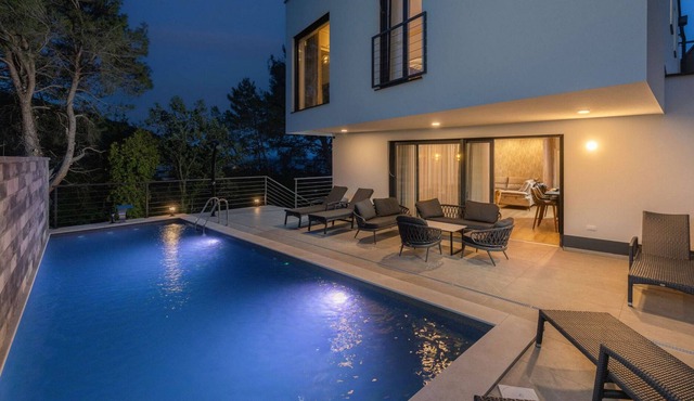 Beautiful Villa Visum Mare Unus in Mošcenicka Draga