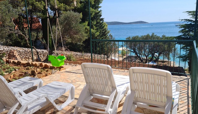 Beautiful villa on the beach in Sevid