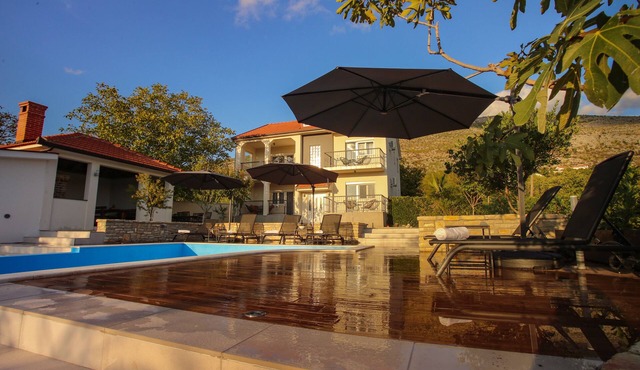 Beautiful villa with pool in Mostar