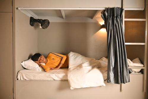 Bed & Bread Dormitory in Bharuch