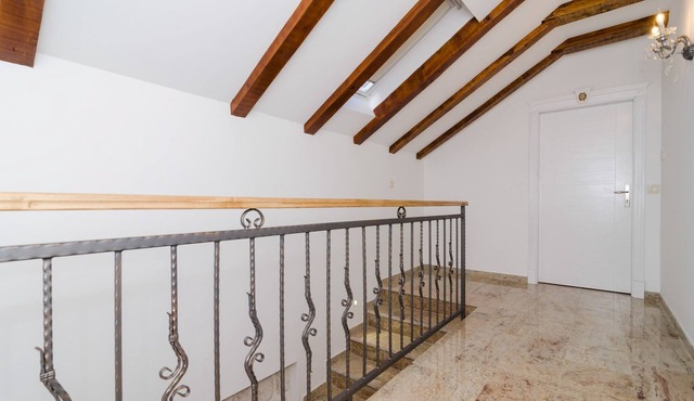 Bed&Breakfast Sorgo Palace- Comfort Family Room (Amethyst) in Ston