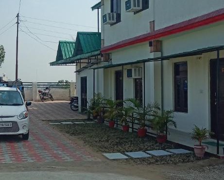 Bhavesh home Stay in Jhirna
