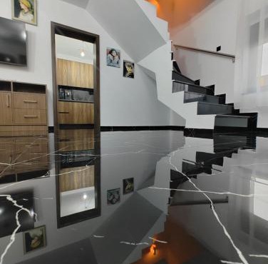 Black&White House in Ocna Mures