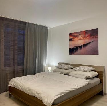 Blue Sky Apartment