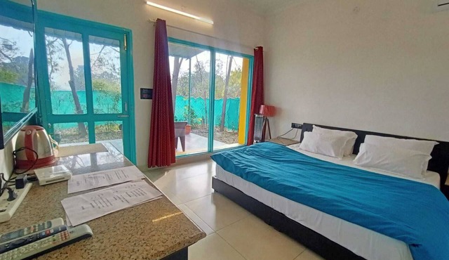 BnBBuddy Farmhouse Retreat with pool Chandigarh in Kuba Heri