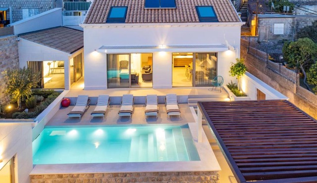 Brand New Villa Carmelita Exclusive with free Smart Car in Dubrovnik