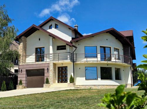 Brit House Pitesti X in Smeura