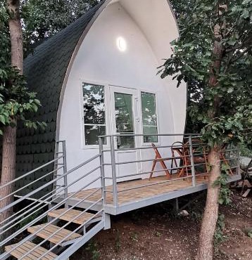 Bungalovi Api-centar in Brdjani