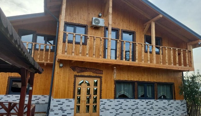 CABANA ADAM SI EVA in Gura Râului