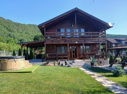 Cabana AndreeaBanica in Moldoveneşti