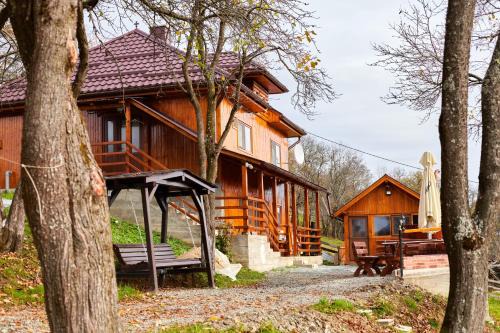 Cabana Dealu Capsei in Cimpeni