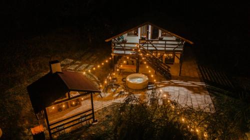 Cabana Petersdorf in Petreşti