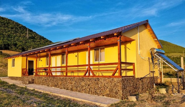 Cabana Vărad Coronini in Moldova Veche
