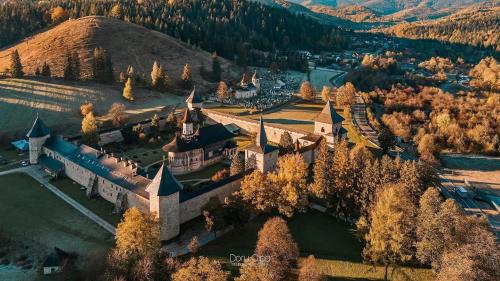 Casa Adi Sucevița in Voivodeasa