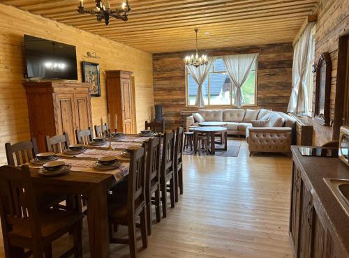 Casa Batraneasca - Domeniul Valea lupilor in Şirnea