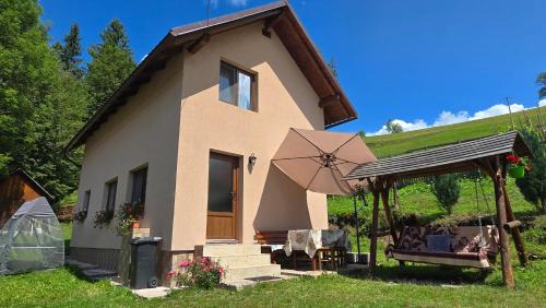 Casa Bogdan in Bubesti