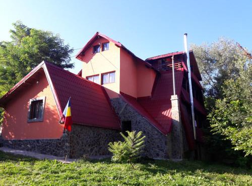 Casa DAOS in Oestii Paminteni