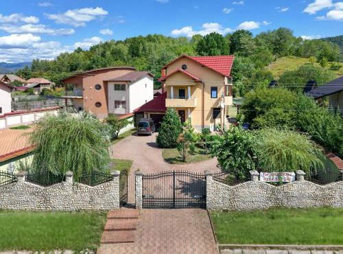 Casa de vacanță in Calimanesti