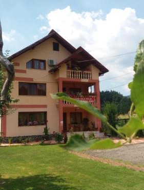 Casa Deea in Capatanenii Pamanteni