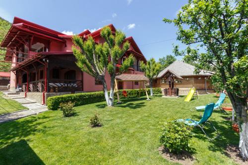 Casa dintre munti Karina in Nehoiu